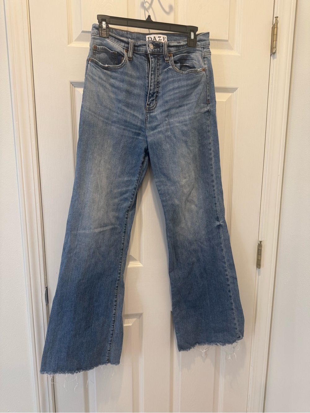 DAZE High-Rise Wide Leg Frayed Hem Jeans - Blue